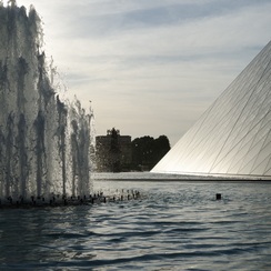 pyramide louvre-6