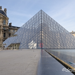 pyramide louvre-13