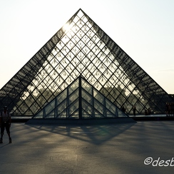 pyramide louvre-20