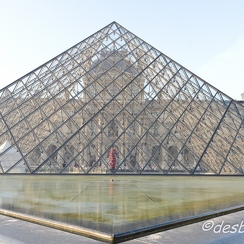 pyramide louvre-42