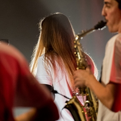 men on the hill 2015-104