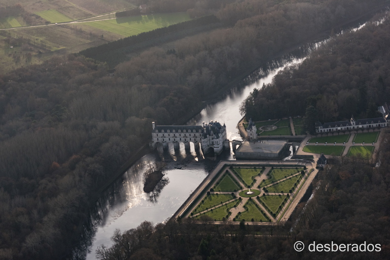 2015-12-19_82chateauvolD810.jpg