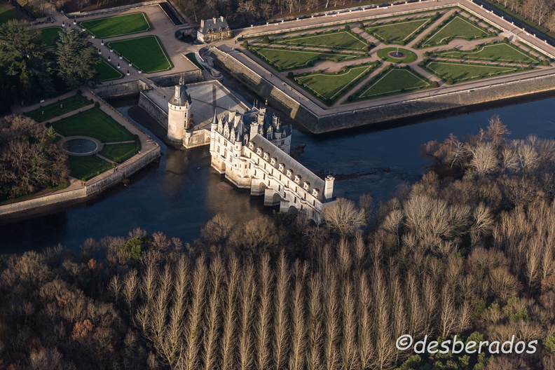 2015-12-19_101chateauvolD810-2.jpg