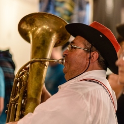 2013-08-05 122cahorsD800E