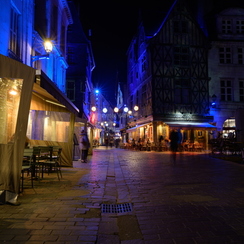 2019-12-29-104toursnightZ7
