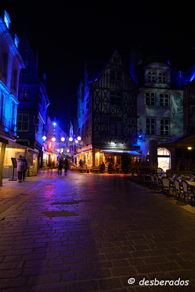 2019-12-29-105toursnightZ7.jpg